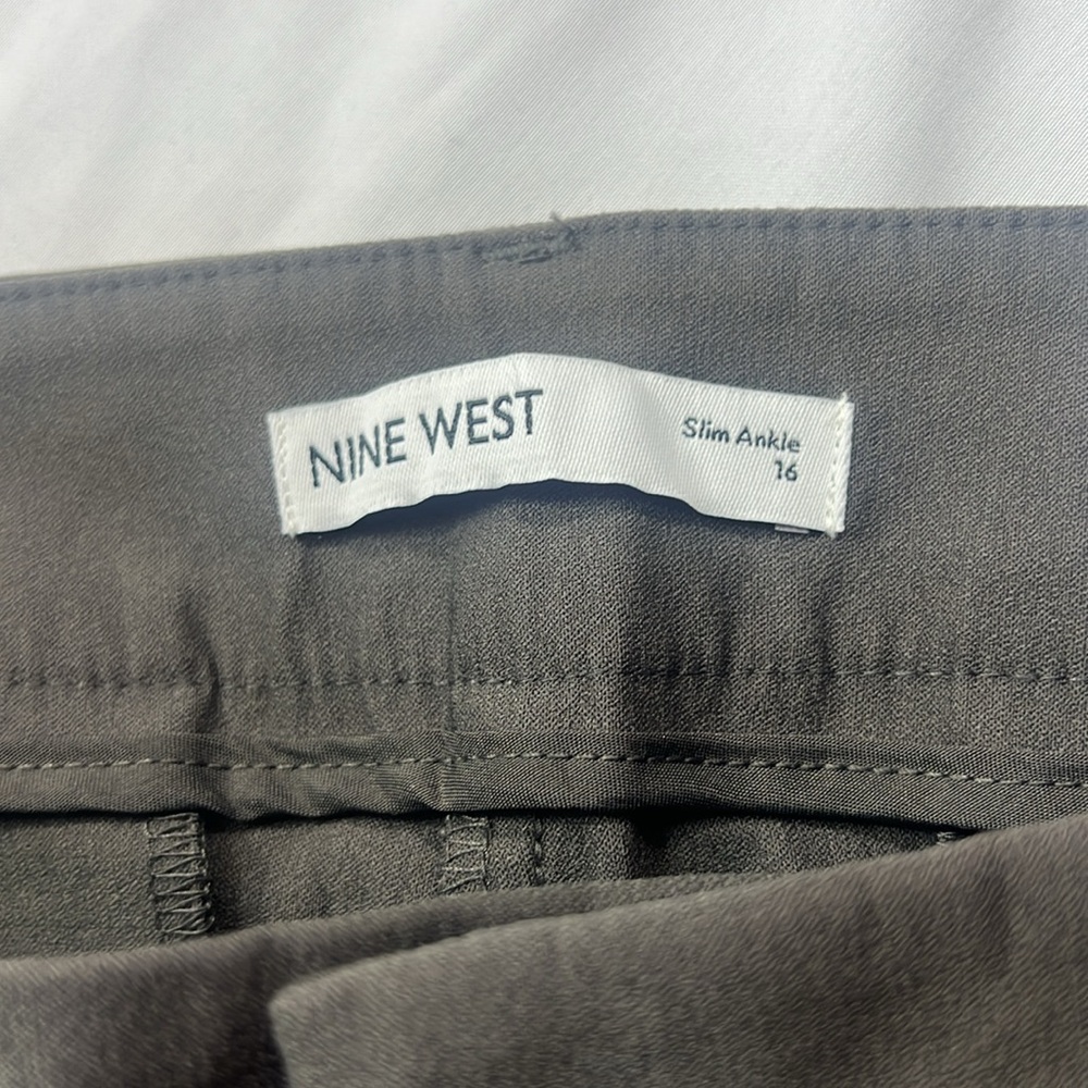 Nine West slim ankle high-rise size 16 gray pants - Picture 2 of 9